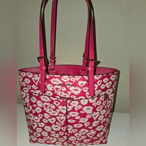 Michael Kors Md Dbl Pocket Tote